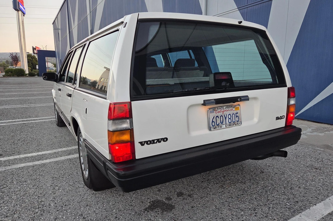 1995 Volvo 940 - Image 13 of 31