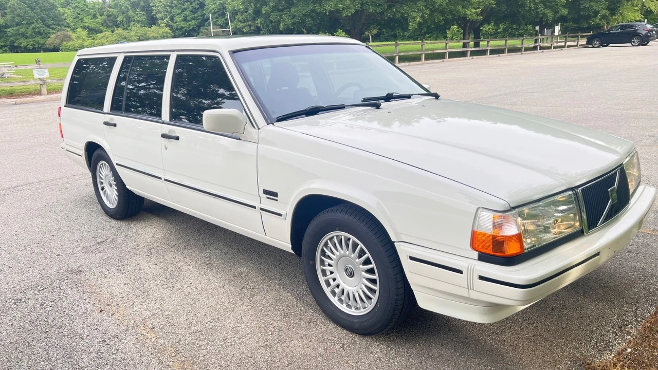 1995 Volvo 940 - Image 3 of 31