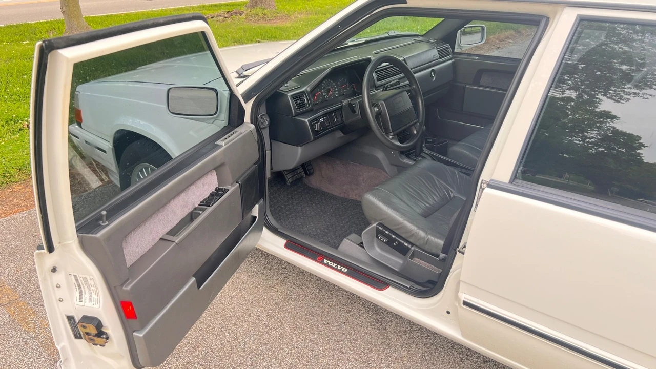 1995 Volvo 940 - Image 9 of 31