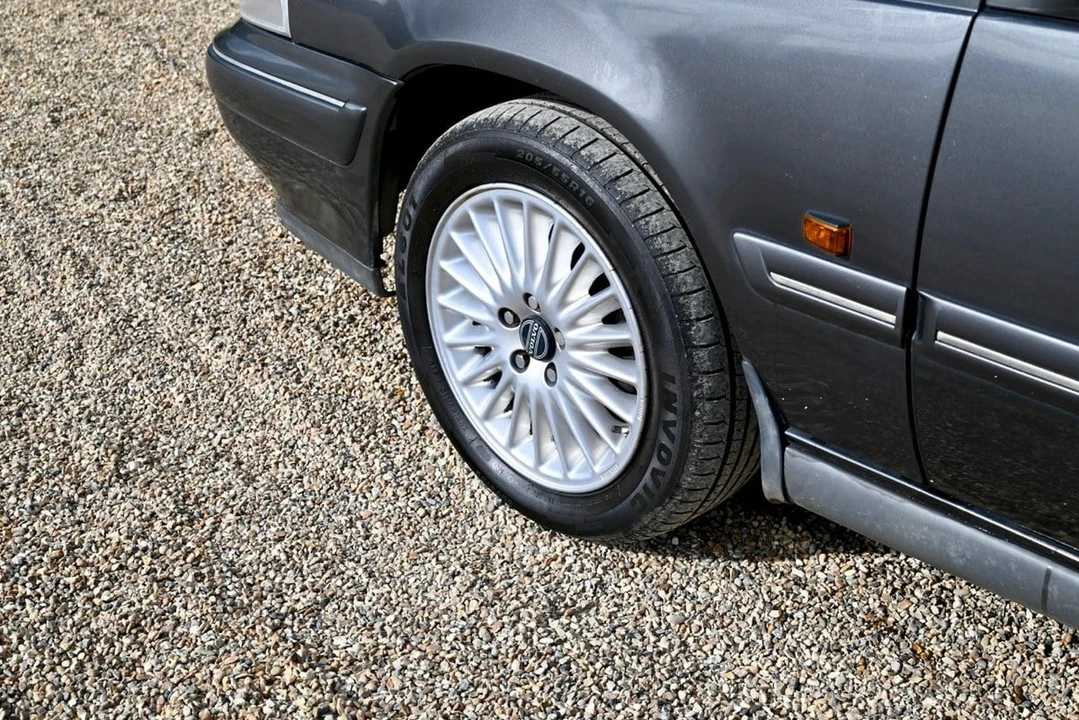 1995 Volvo 960 - Image 11 of 30