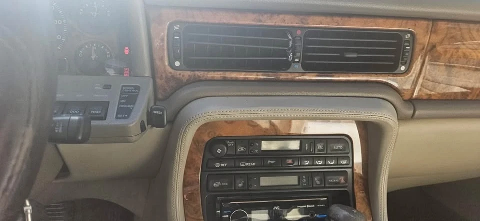 1995 Jaguar X300 XJ - Image 6 of 8