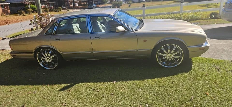 1995 Jaguar X300 XJ - Image 3 of 8