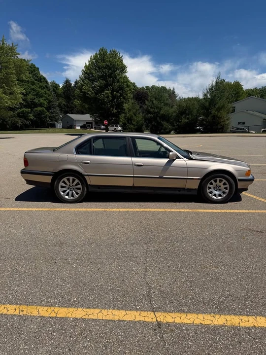 1995 BMW E38 7 Series - Image 2 of 11
