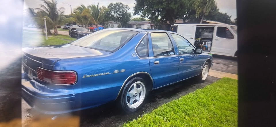1995 Chevrolet Caprice - Image 3 of 9