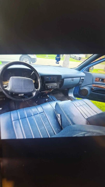 1995 Chevrolet Caprice - Image 6 of 9
