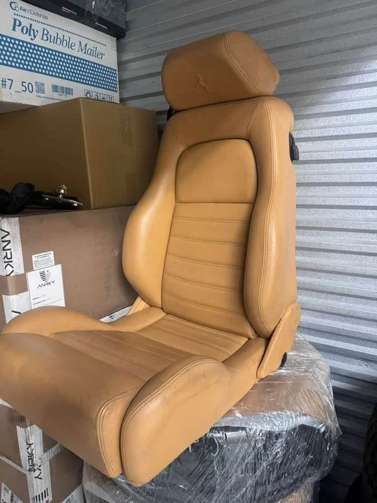 1995 Parts & Memorabilia Seats & Interior - Image 3 of 6
