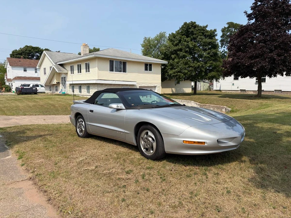 1995 Pontiac Firebird 4th Gen - Image 3 of 9