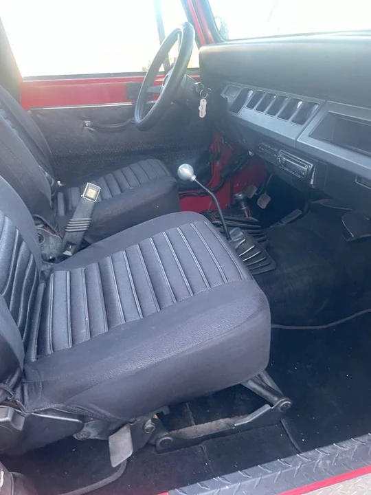 1995 Jeep YJ Wrangler - Image 5 of 8
