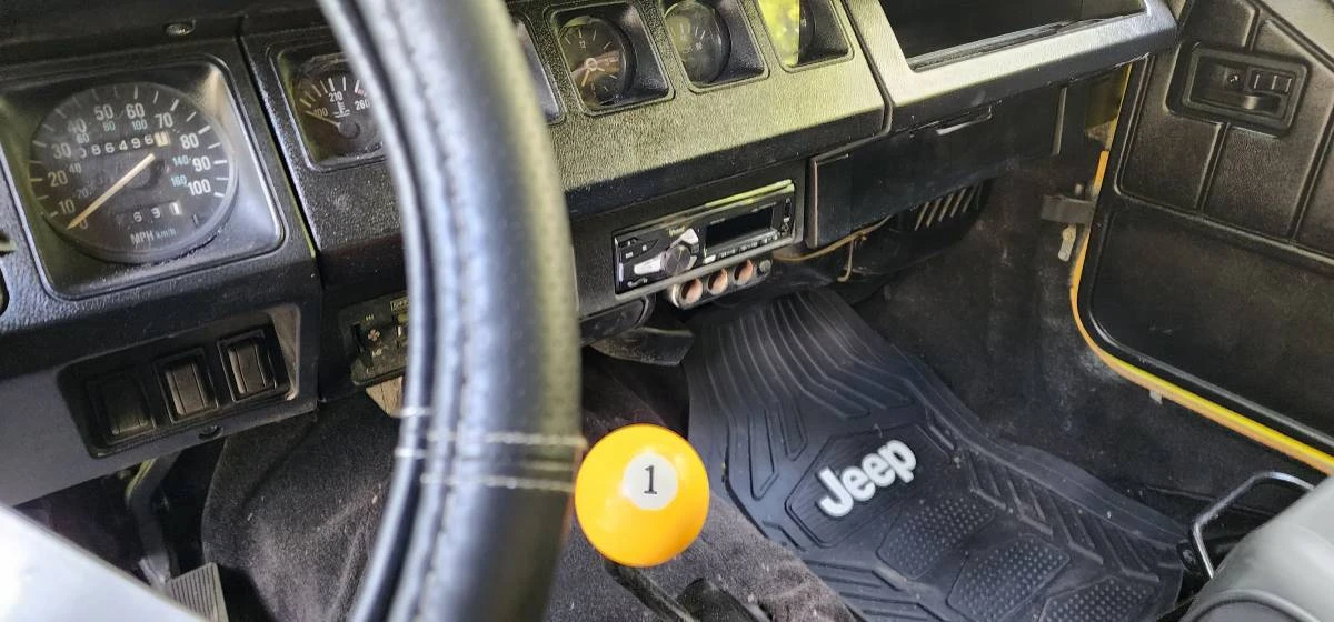 1995 Jeep YJ Wrangler - Image 5 of 9