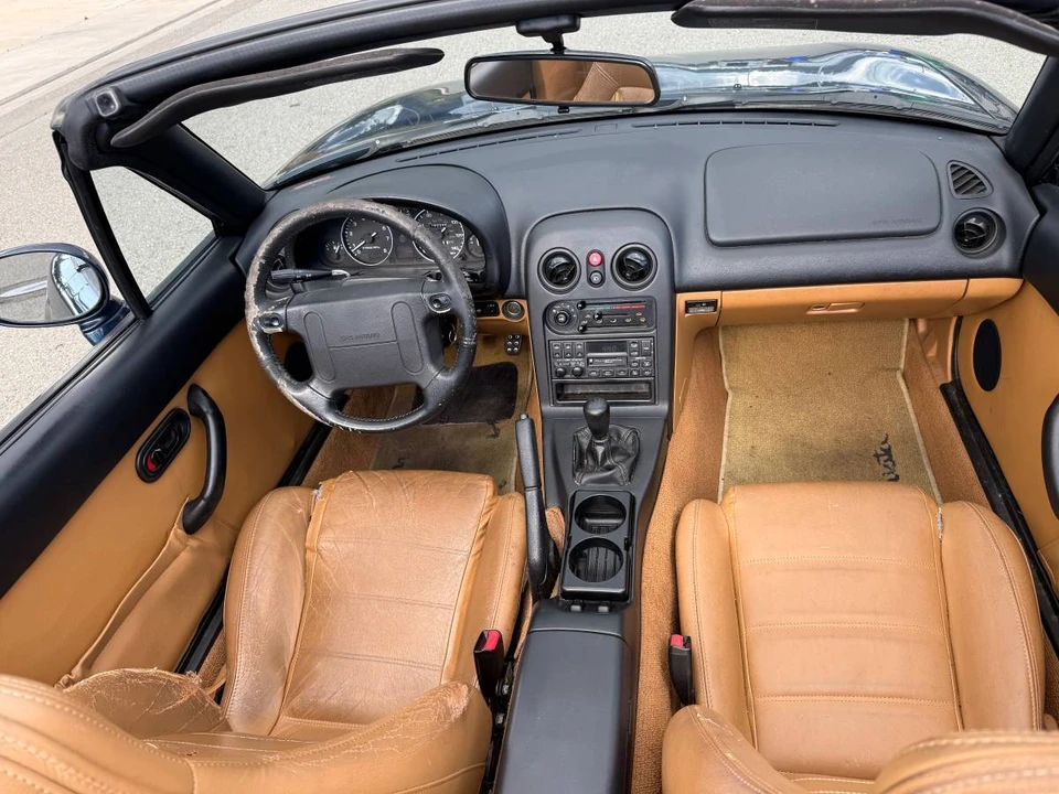 1995 Mazda NA MX-5 Miata - Image 9 of 12