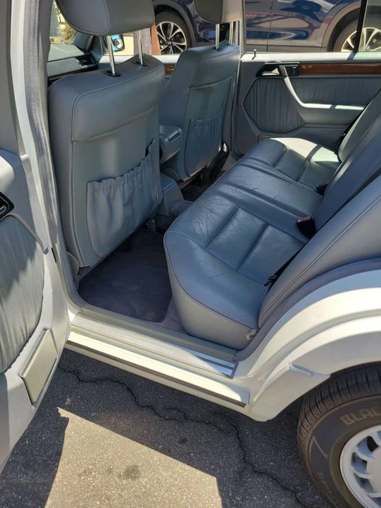1995 Mercedes-Benz W124 E-Class - Image 10 of 11