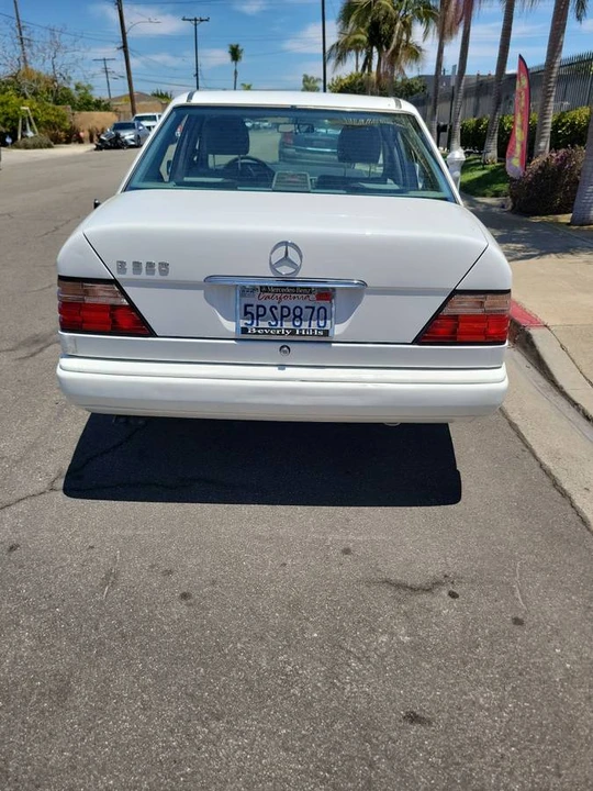 1995 Mercedes-Benz W124 E-Class - Image 7 of 11