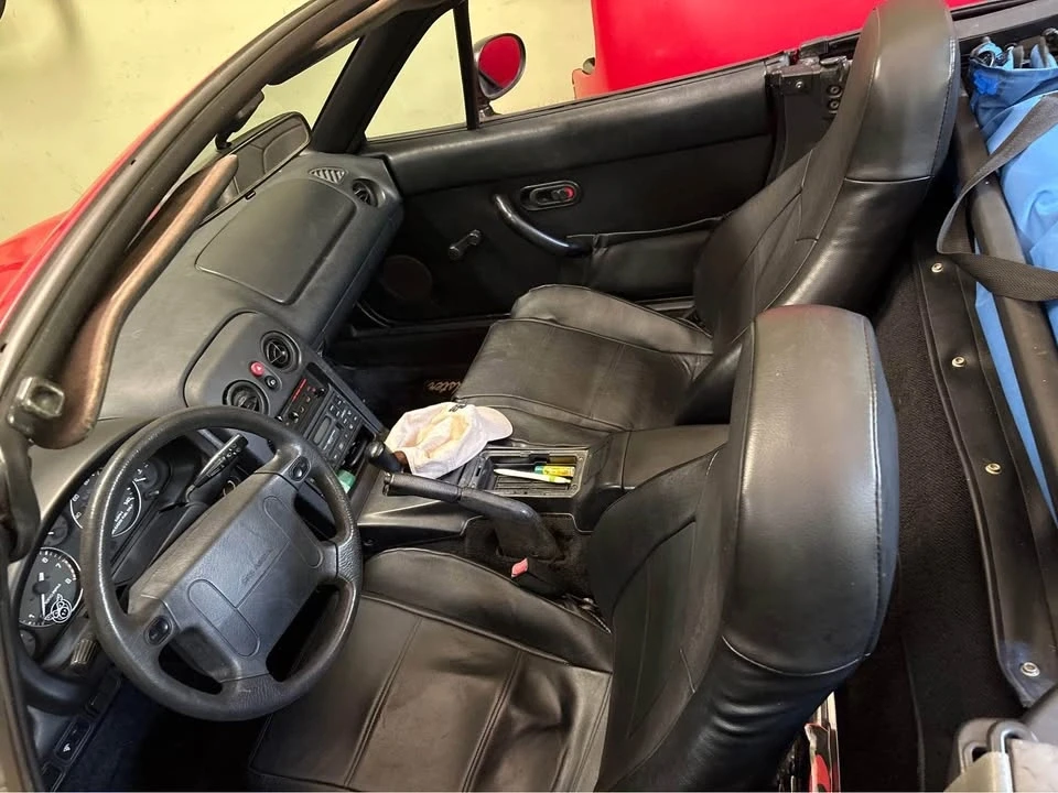 1995 Mazda NA MX-5 Miata - Image 2 of 4