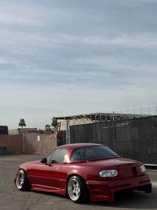 1995 Mazda NA MX-5 Miata - Image 2 of 4