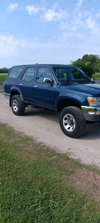 1995 Toyota 4Runner 2nd Gen - Image 2 of 7