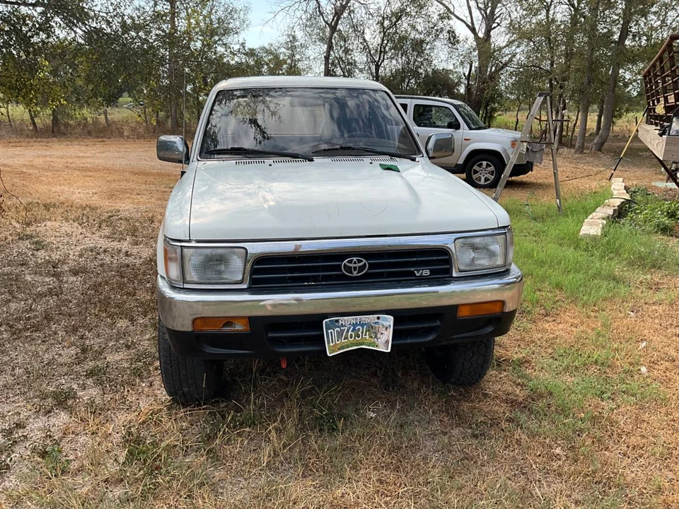 1995 Toyota 4Runner 2nd Gen - Image 3 of 9