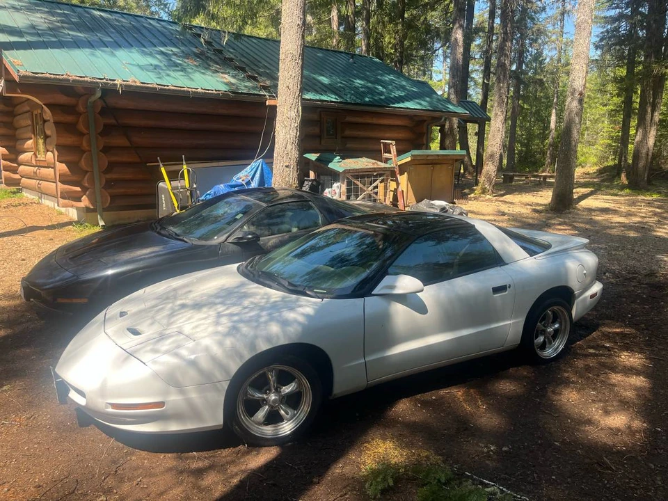 1995 Pontiac Firebird Formula 4th Gen - Image 3 of 4