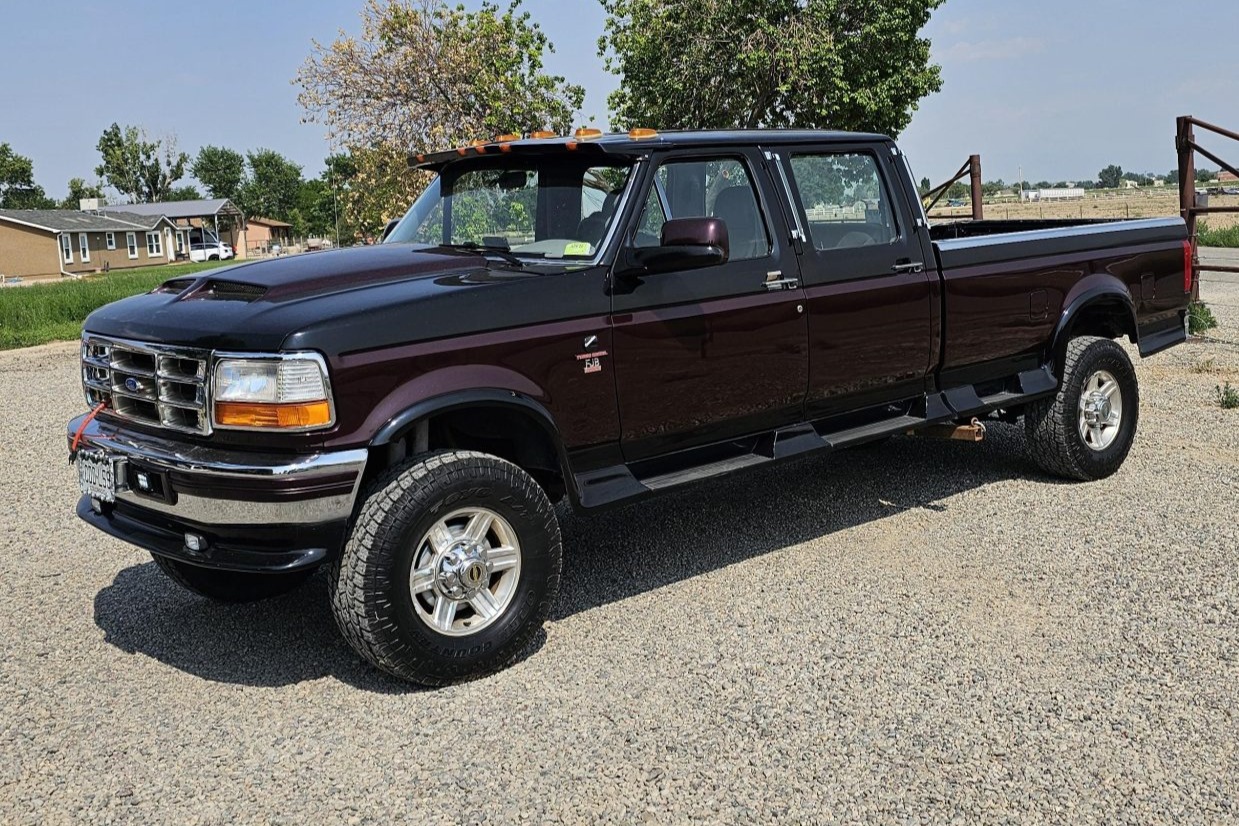 6.7L Cummins-Powered 1995 Ford F-350 XLT Centurion Crew Cab 4×4 6-Speed
