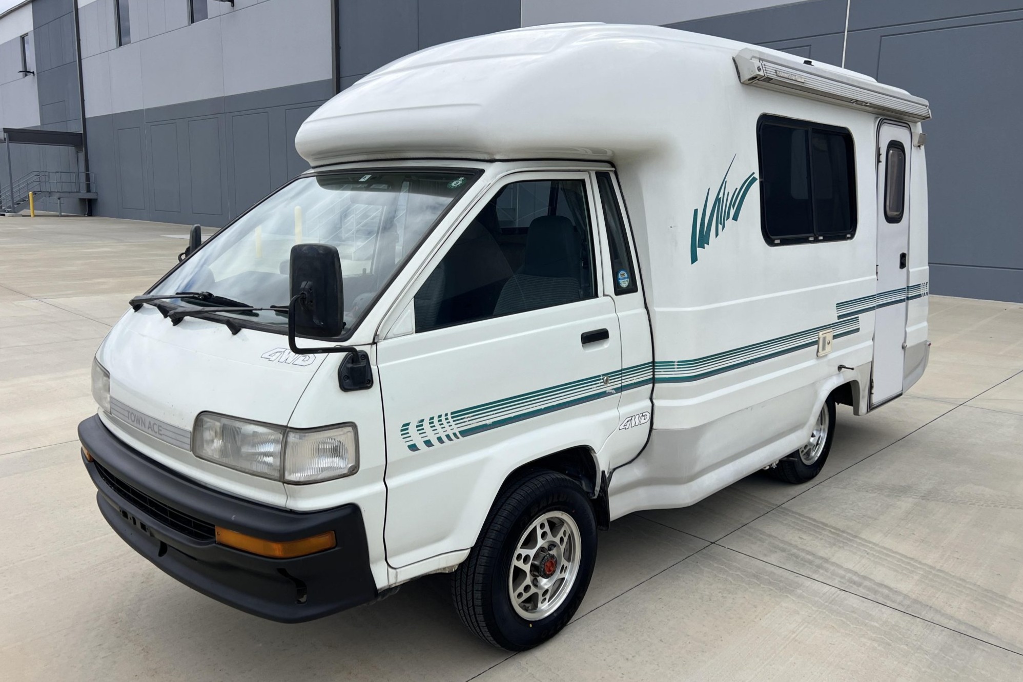 1993 Toyota TownAce Diesel 4×4 Camper