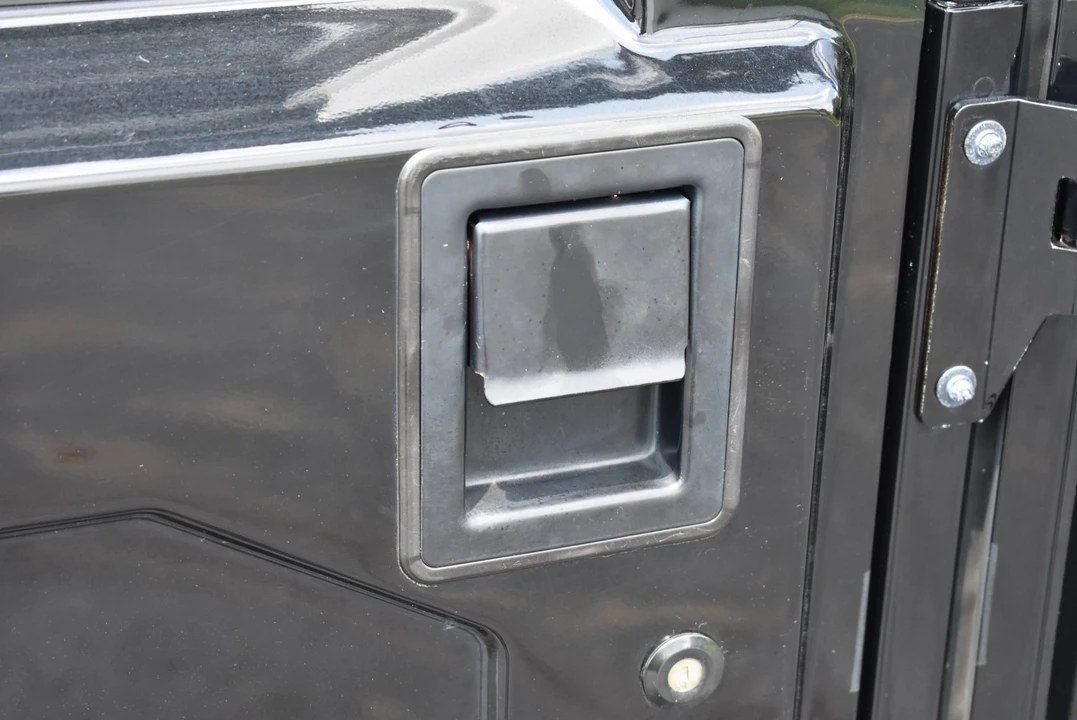 1996 Hummer Hummer H1 - Image 28 of 31