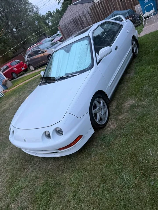 1996 Acura Integra 3rd Gen - Image 2 of 8