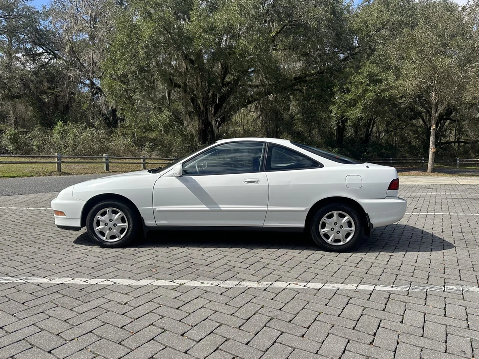 1996 Acura Integra 3rd Gen - Image 5 of 31