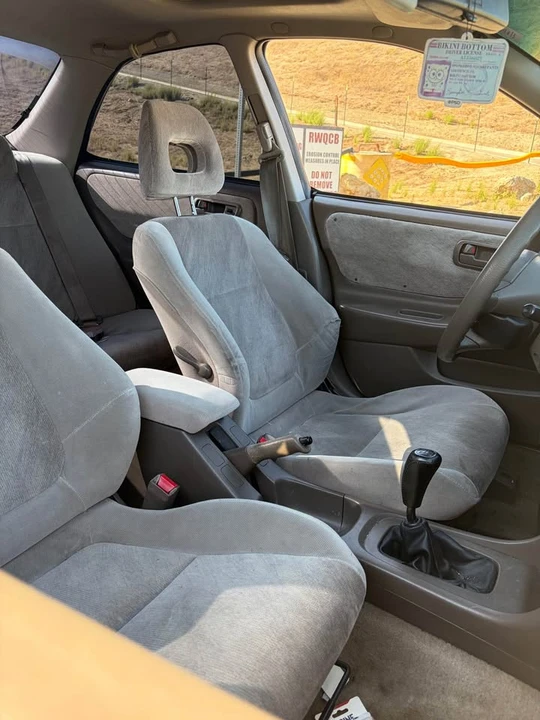 1996 Acura Integra 3rd Gen - Image 5 of 6