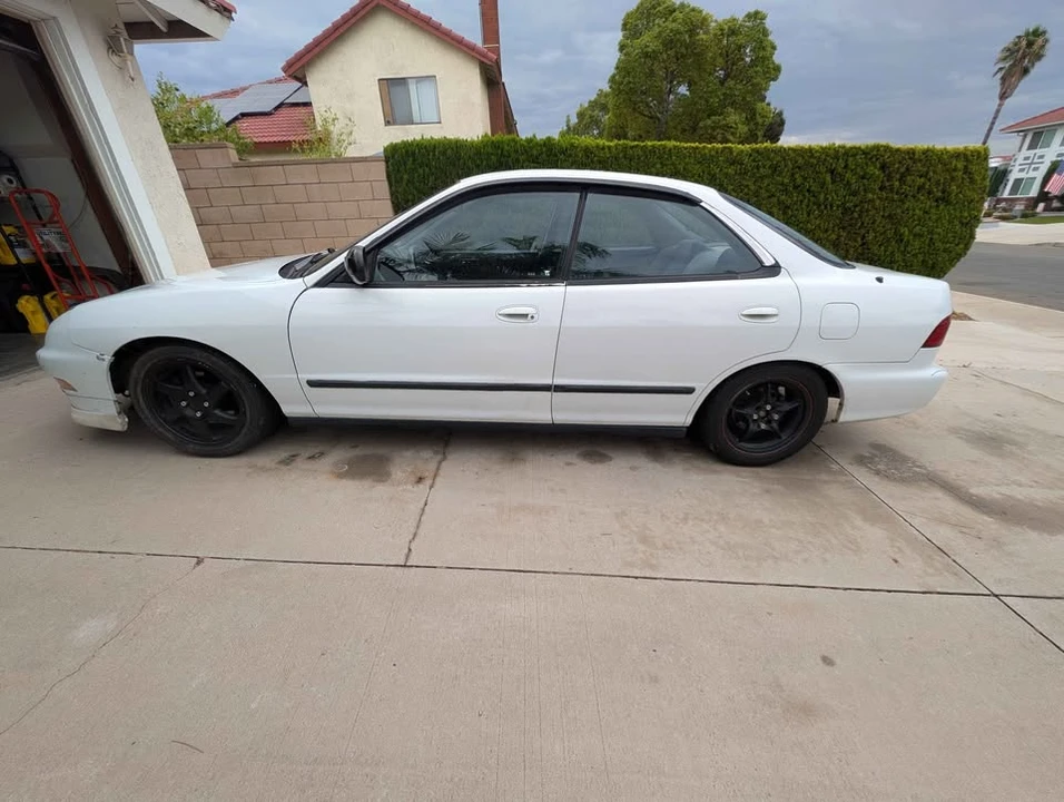 1996 Acura Integra 3rd Gen - Image 2 of 16