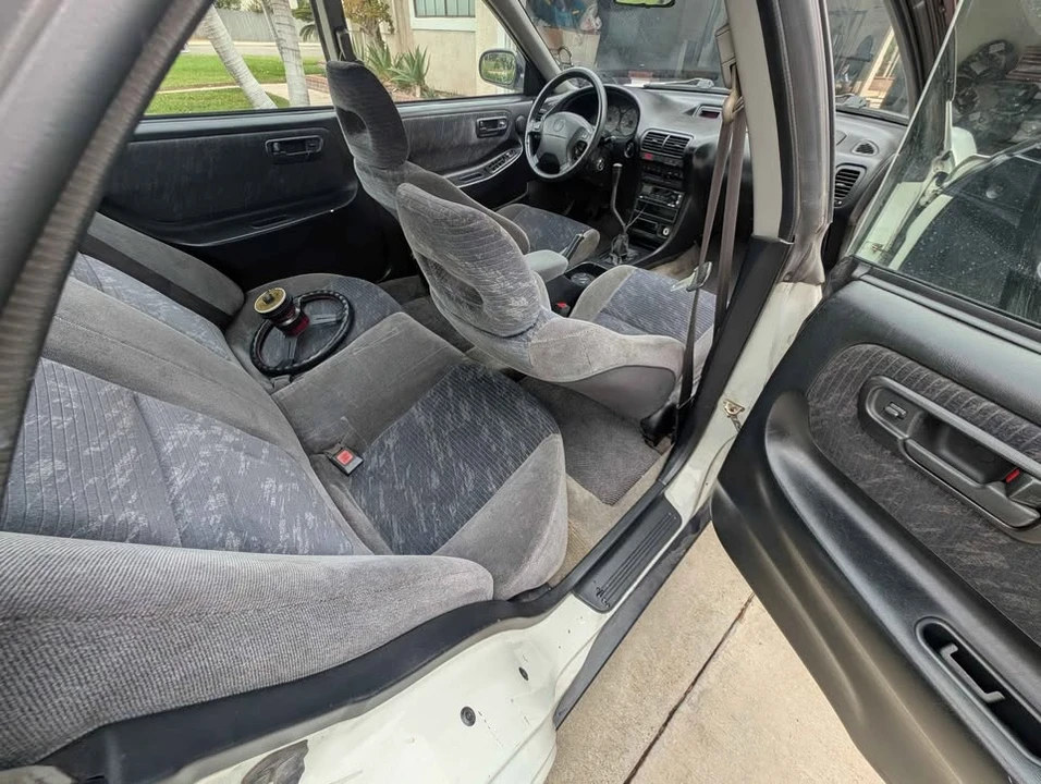 1996 Acura Integra 3rd Gen - Image 8 of 16