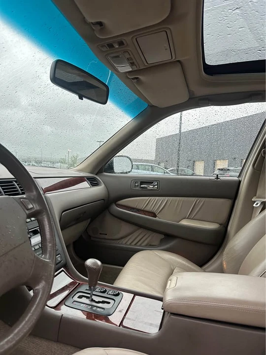1996 Acura RL 1st Gen - Image 6 of 15