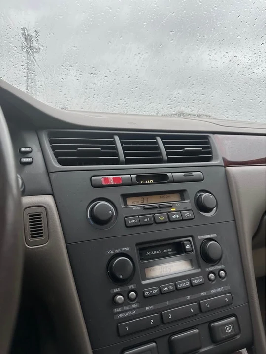 1996 Acura RL 1st Gen - Image 13 of 15