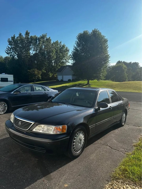 1996 Acura RL 1st Gen - Image 5 of 12