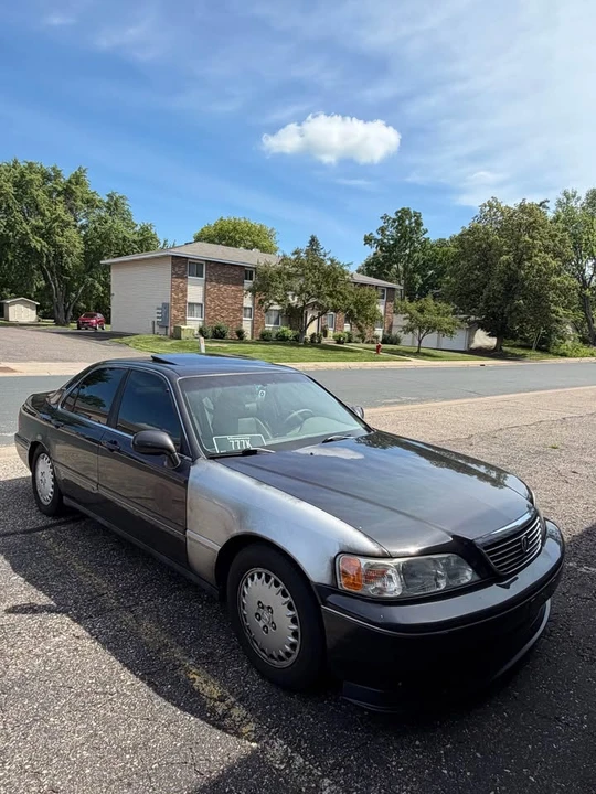 1996 Acura RL 1st Gen - Image 8 of 12