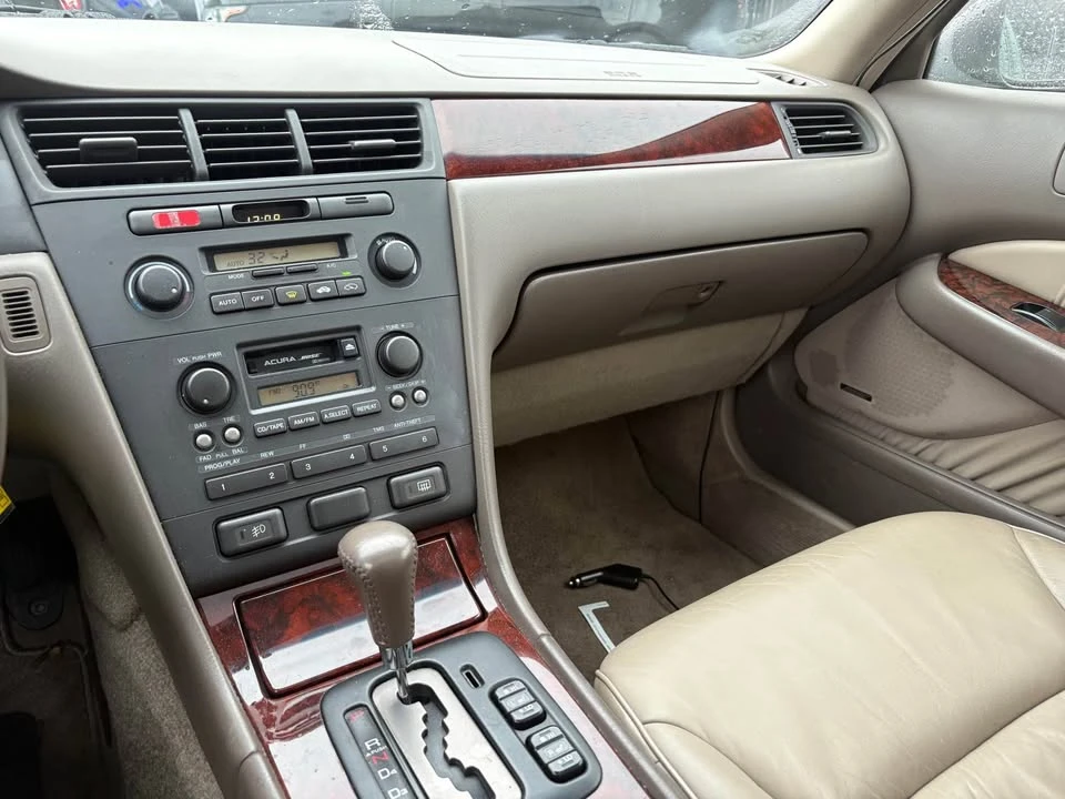 1996 Acura RL 1st Gen - Image 13 of 20