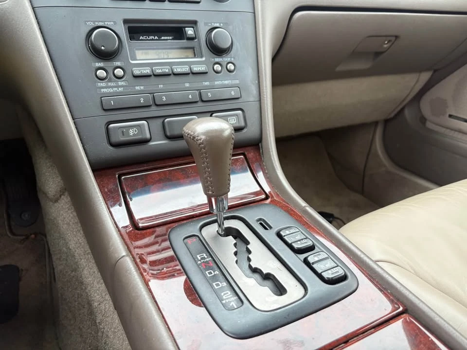 1996 Acura RL 1st Gen - Image 14 of 20