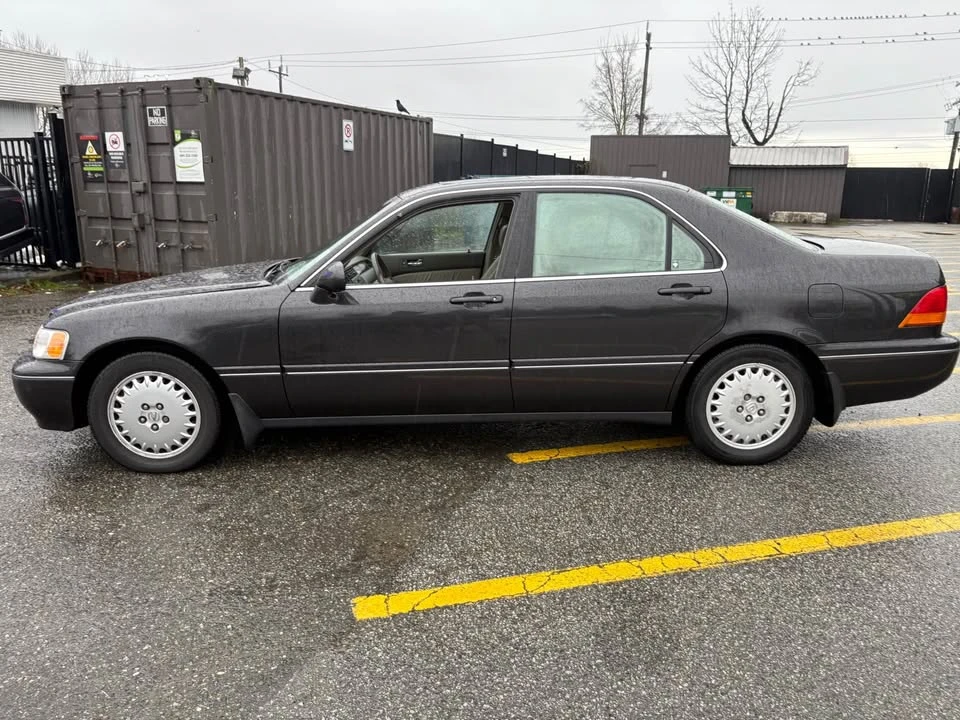 1996 Acura RL 1st Gen - Image 9 of 20