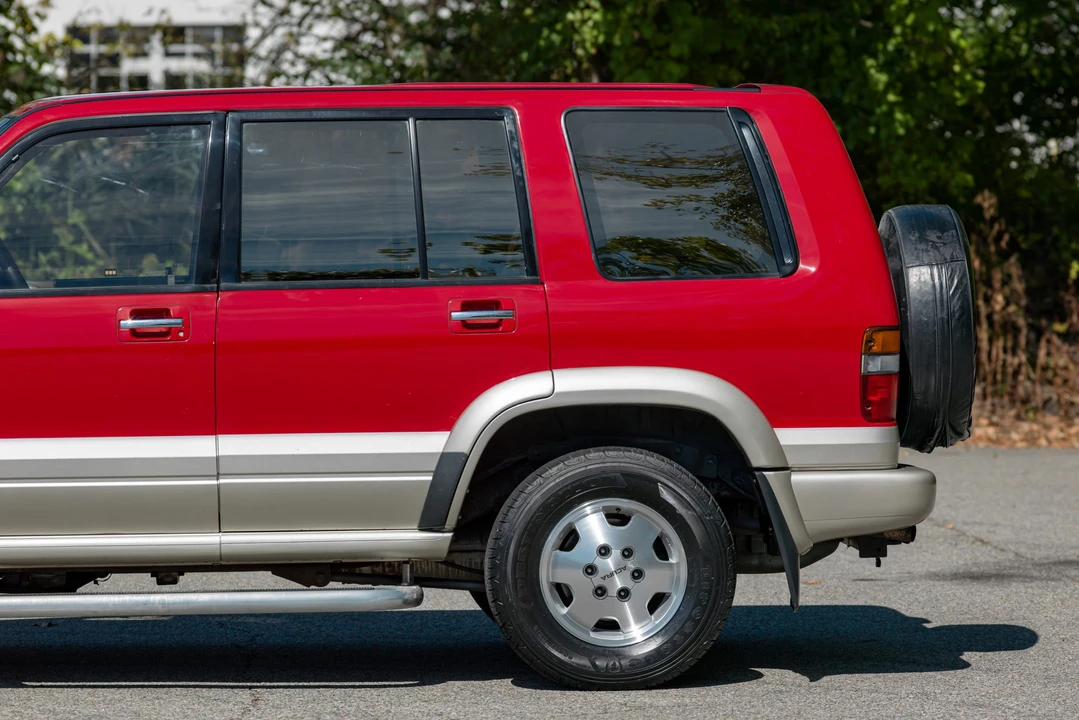 1996 Isuzu Trooper - Image 29 of 31
