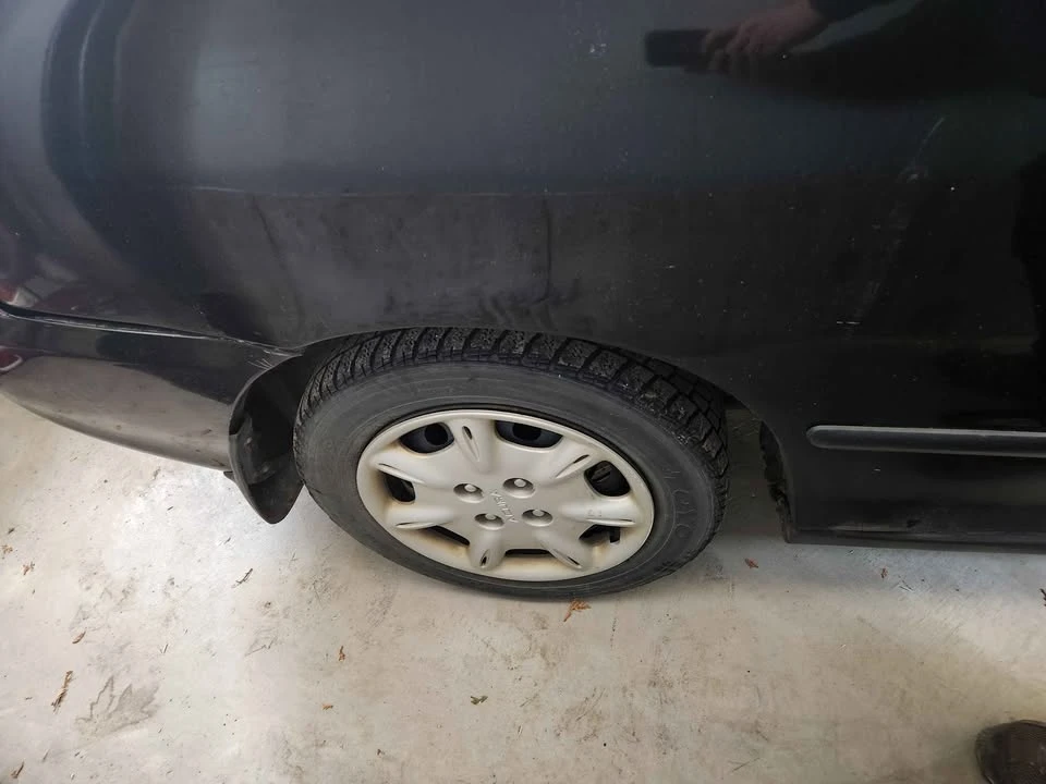 1996 Acura Integra 3rd Gen - Image 7 of 11