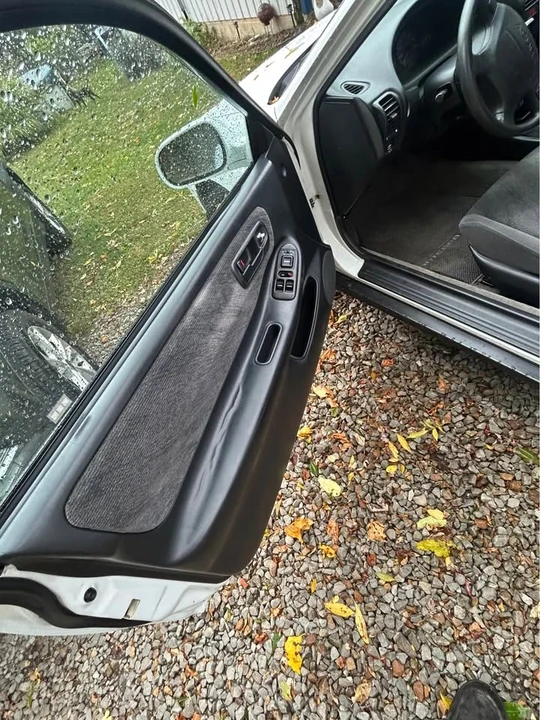 1996 Acura Integra 3rd Gen - Image 5 of 8