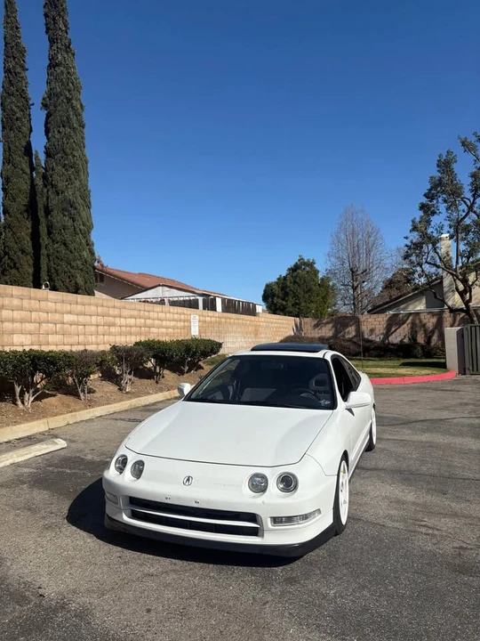 1996 Acura Integra 3rd Gen - Image 2 of 10