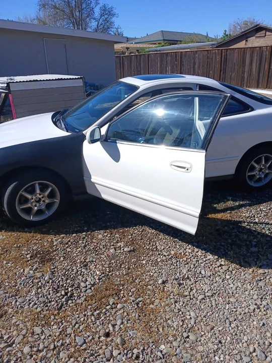 1996 Acura Integra 3rd Gen - Image 2 of 10