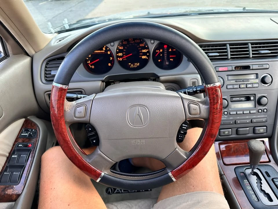 1996 Acura RL 1st Gen - Image 17 of 18