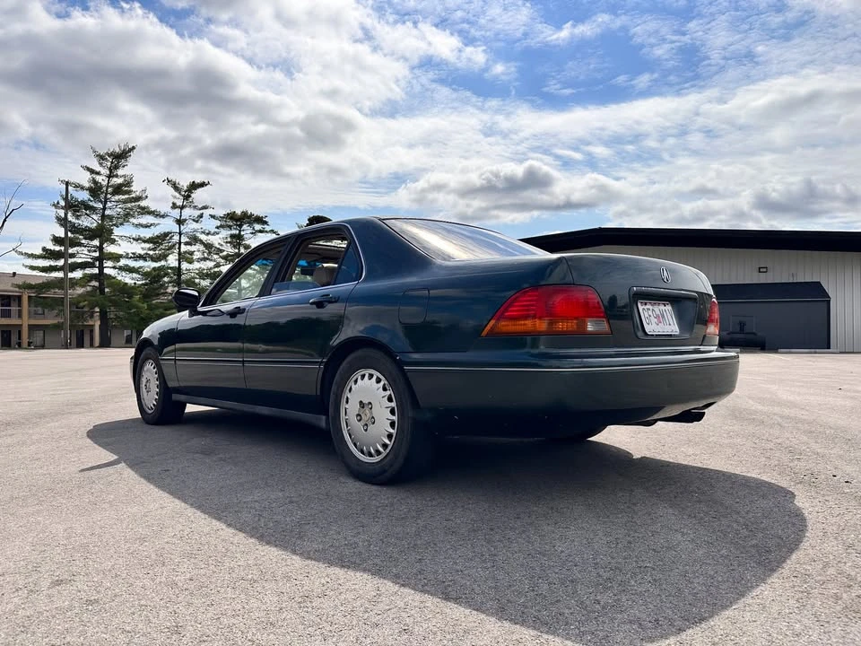 1996 Acura RL 1st Gen - Image 2 of 18