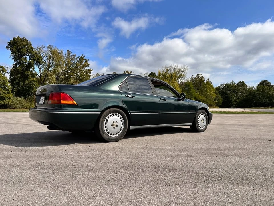 1996 Acura RL 1st Gen - Image 5 of 18