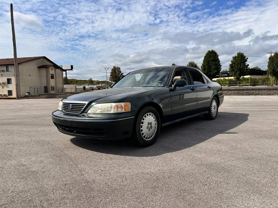 1996 Acura RL 1st Gen - Image 4 of 18