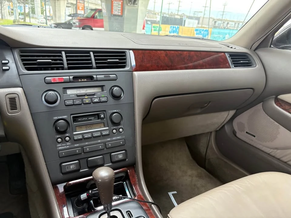 1996 Acura RL 1st Gen - Image 13 of 20