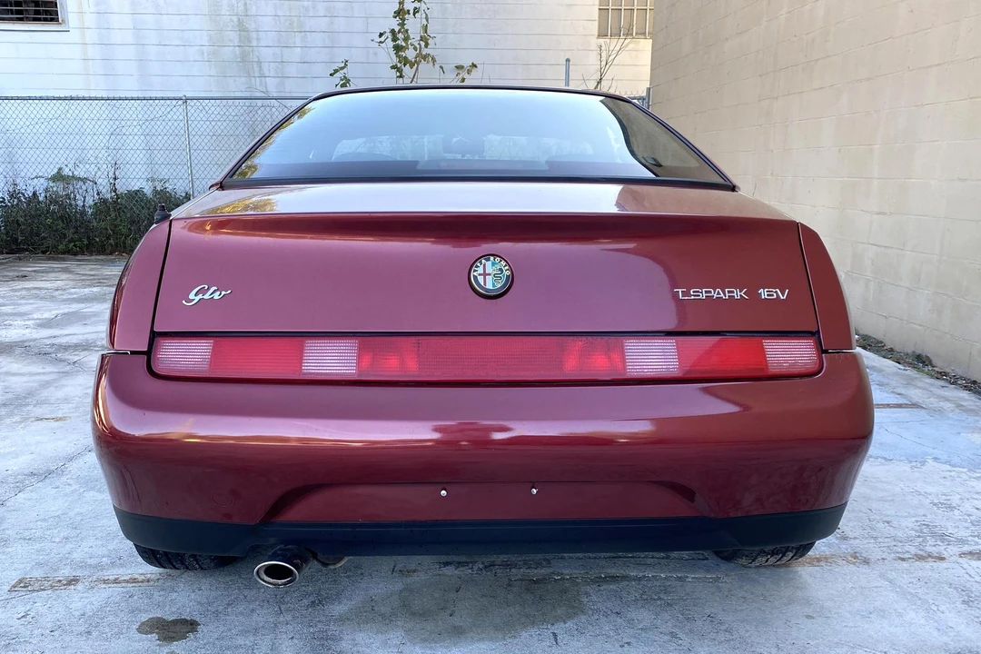 1996 Alfa Romeo 916 GTV & Spider - Image 5 of 11