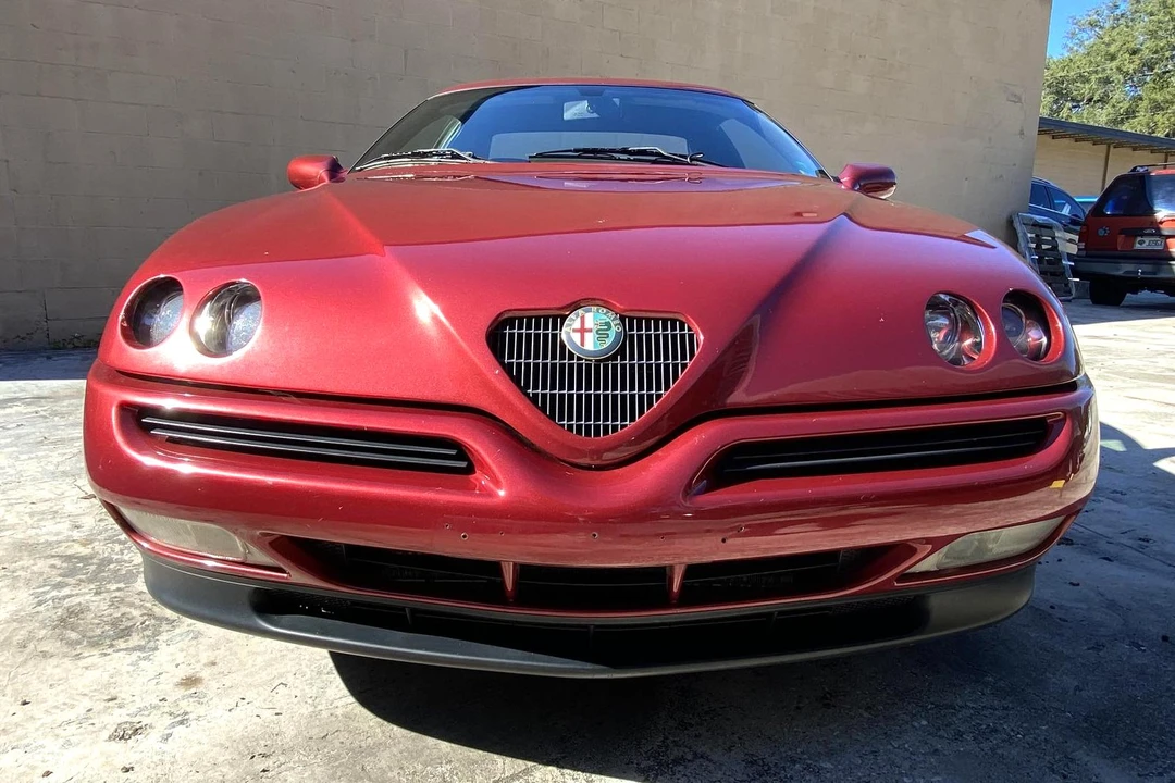 1996 Alfa Romeo 916 GTV & Spider - Image 11 of 11