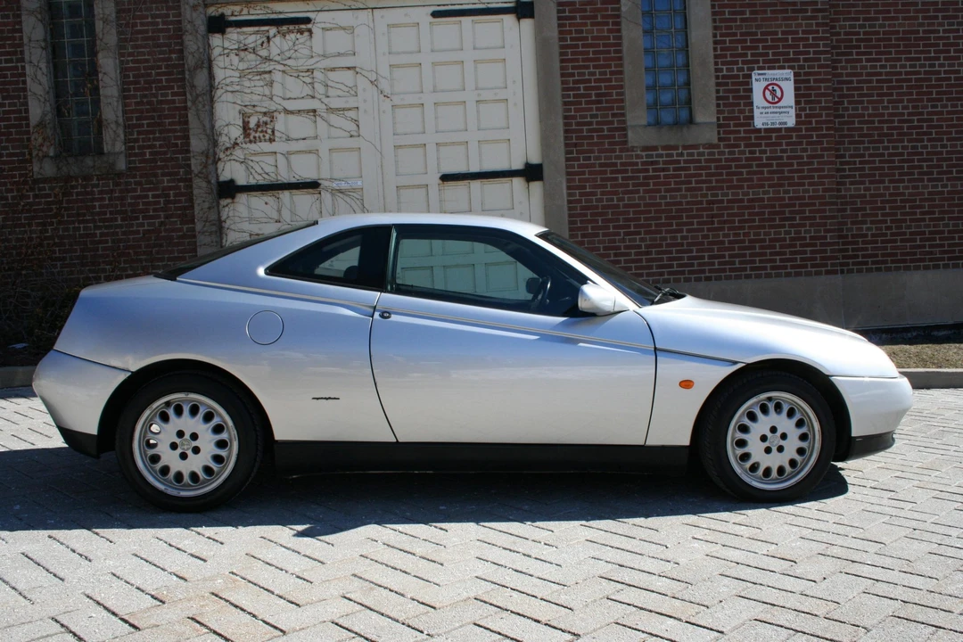 1996 Alfa Romeo 916 GTV & Spider - Image 6 of 31