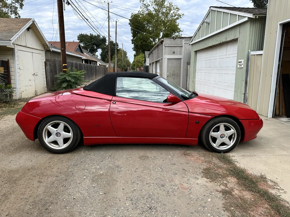 1996 Alfa Romeo 916 GTV & Spider - Image 13 of 31